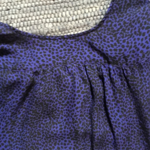 Joie 100% Silk Cheetah Print Top Cobalt Blue M/L - Picture 5 of 9